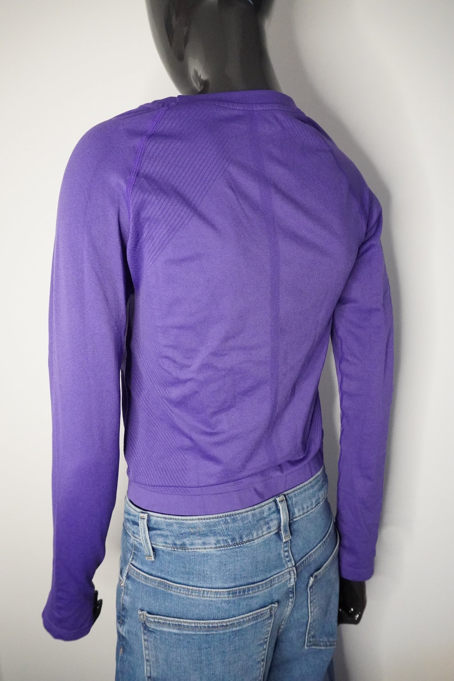 lila Sportshirt