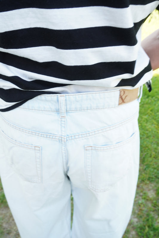 helle Jeans & Streifenshirt