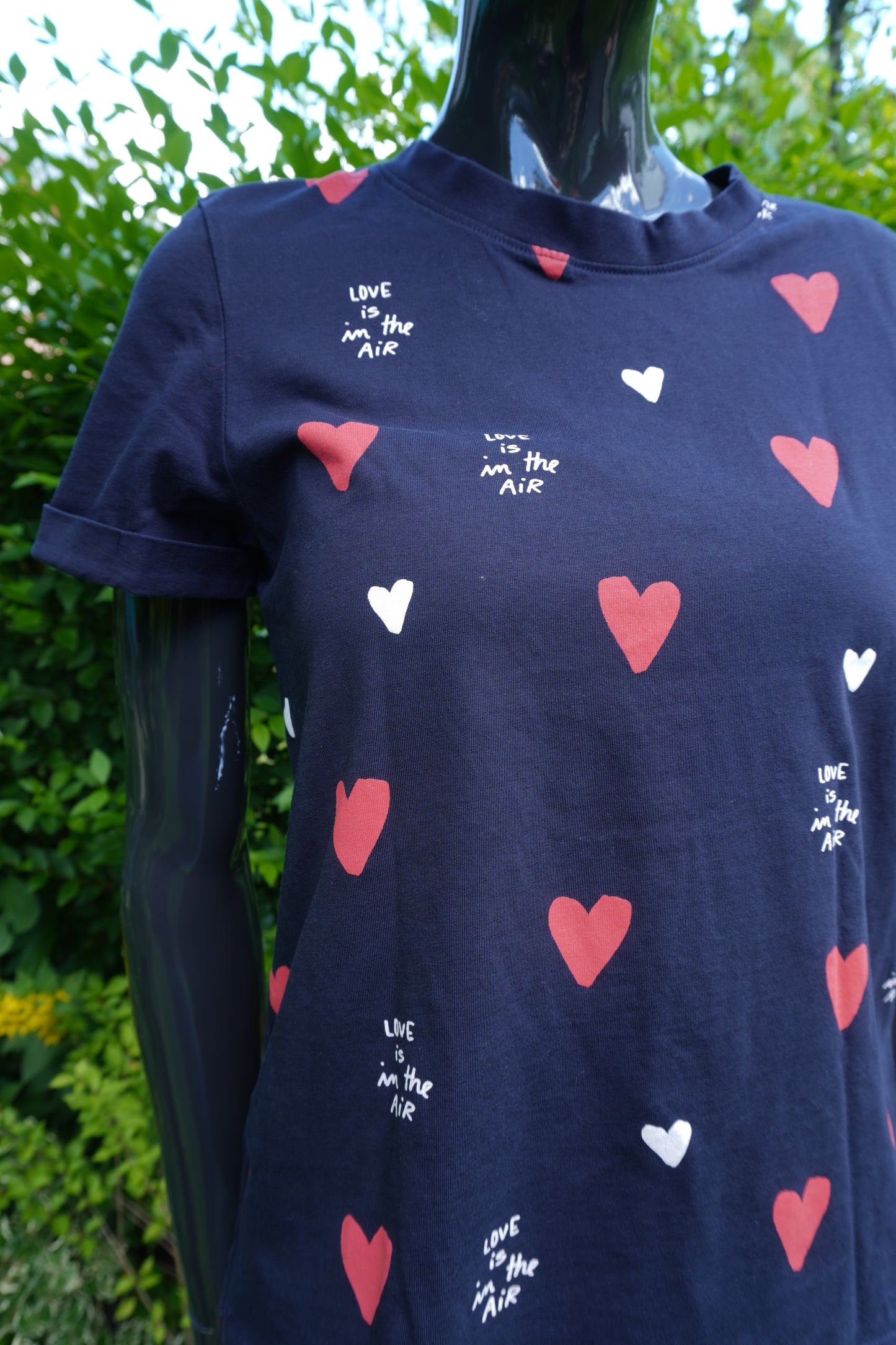 edc-Shirt mit Herzen