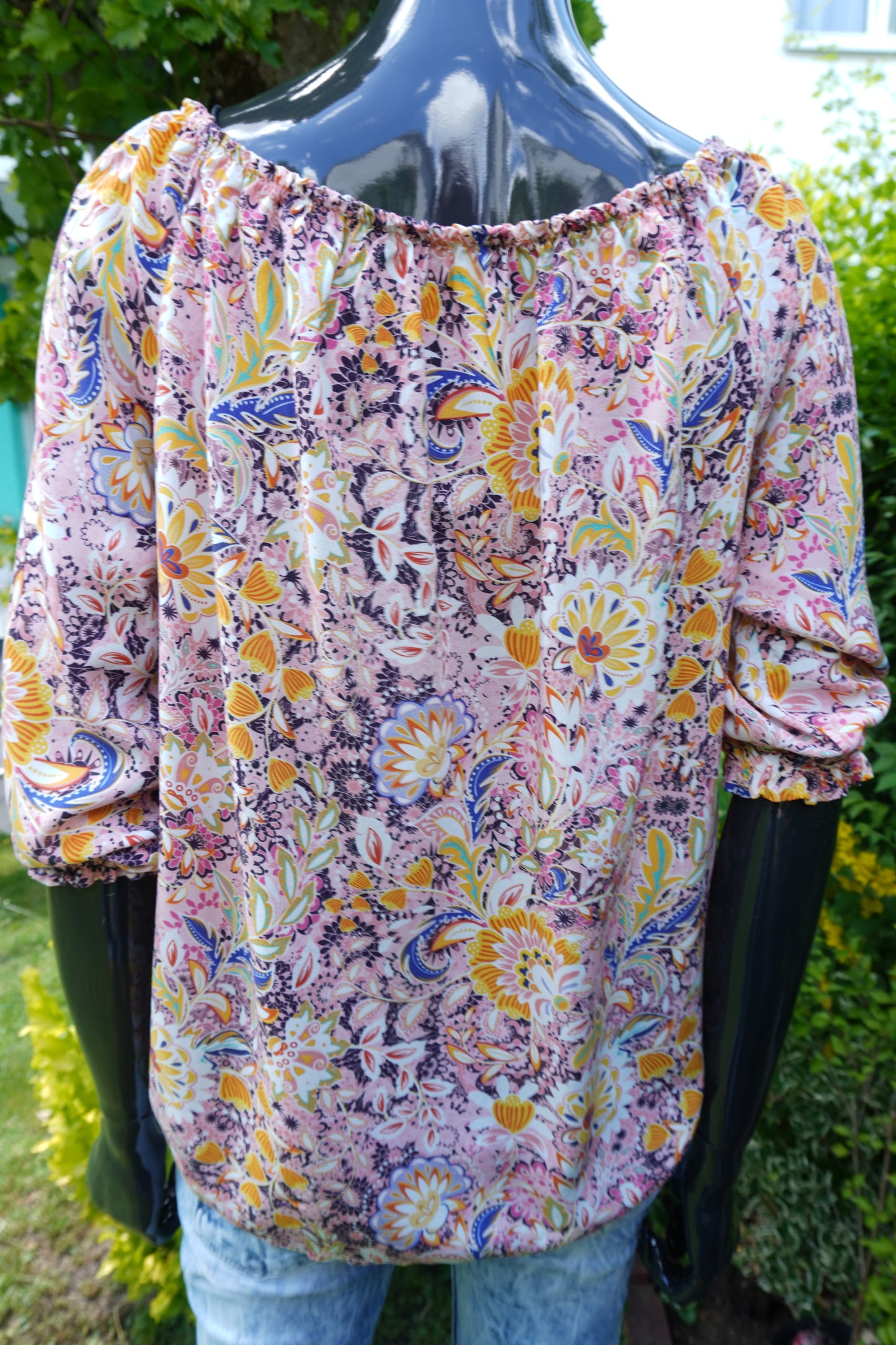 leichte bunte Sommerbluse