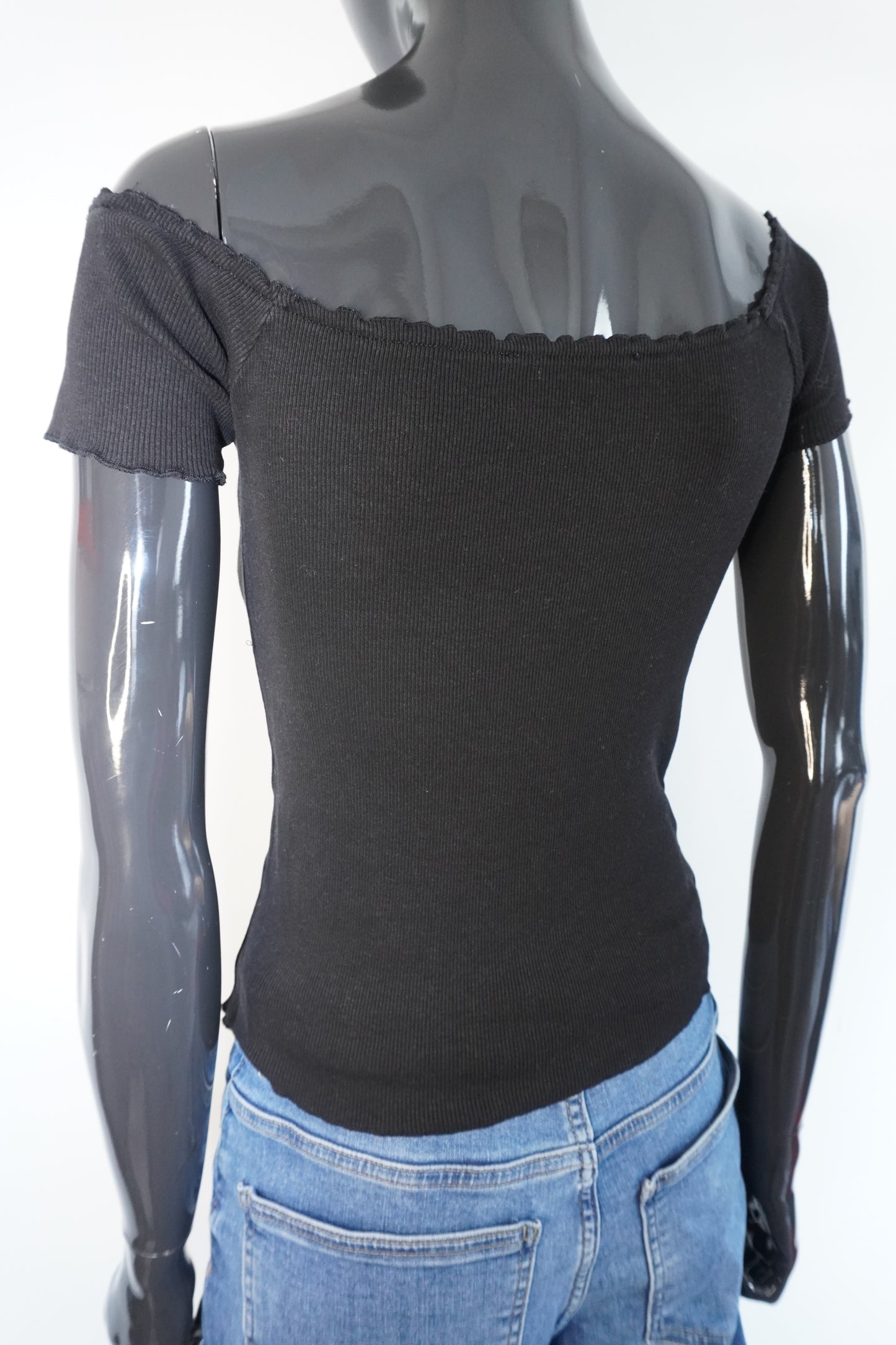 schwarzes Carmenshirt