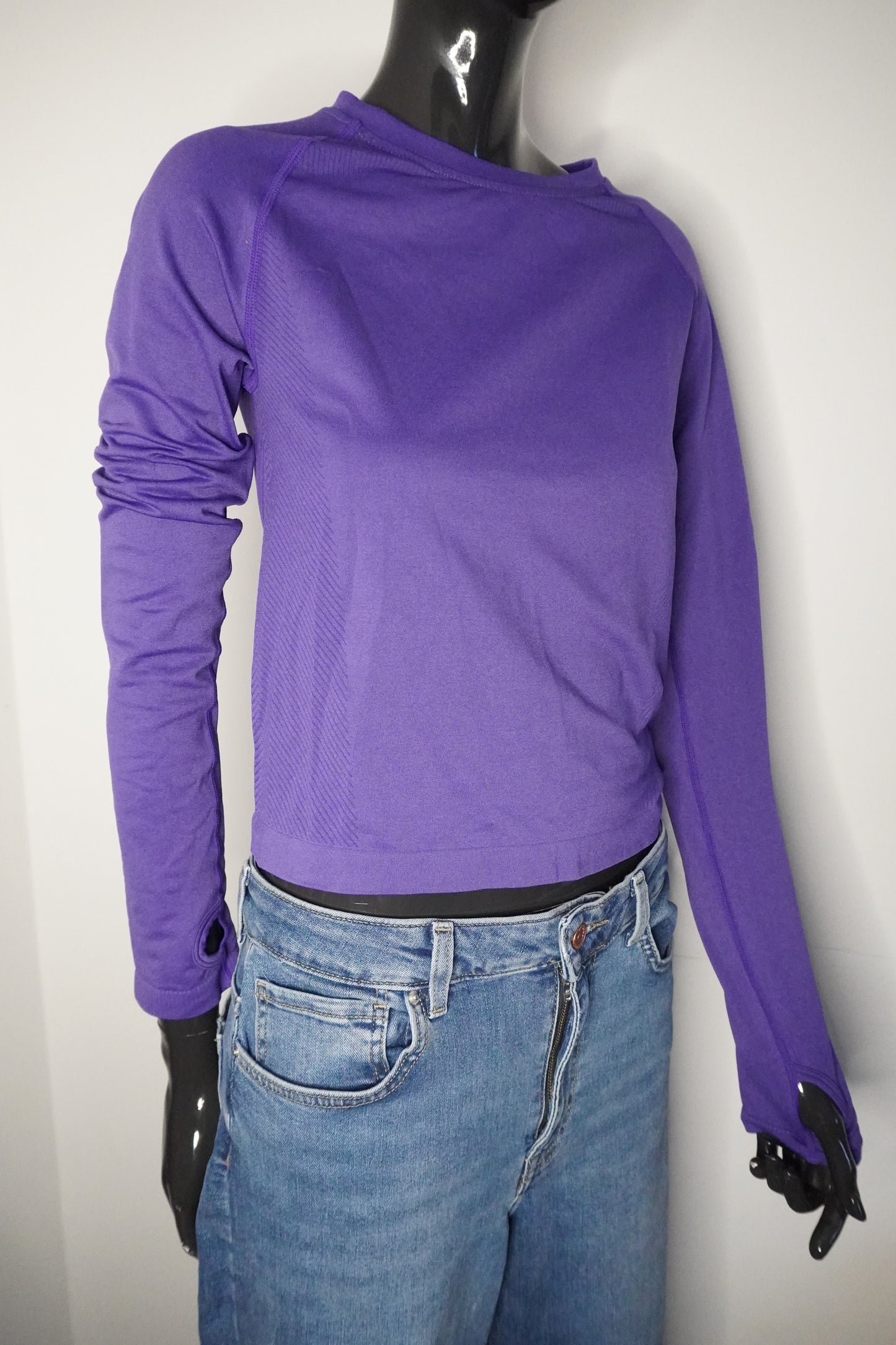 lila Sportshirt