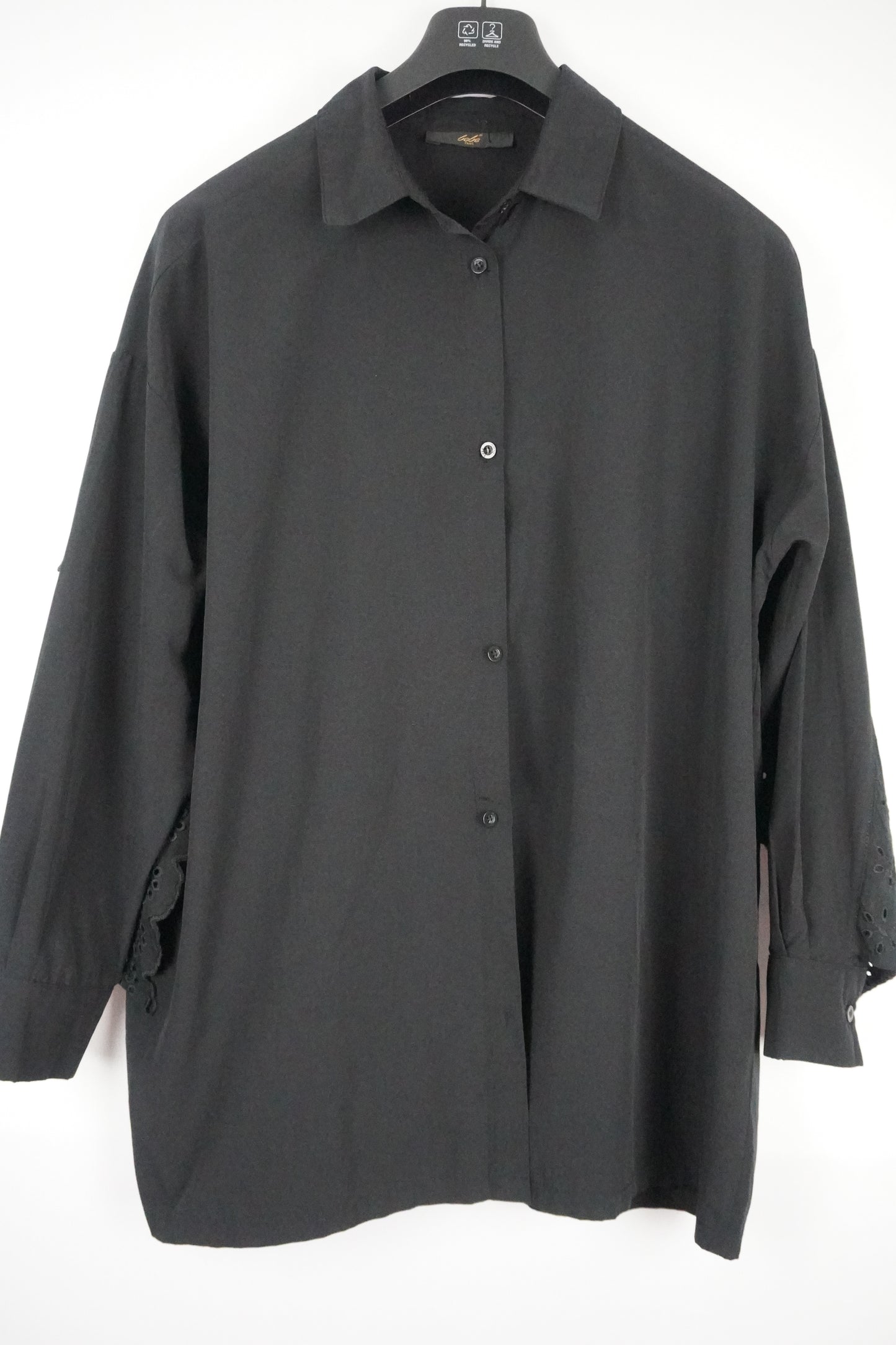 schwarze long-Bluse mit Spitze