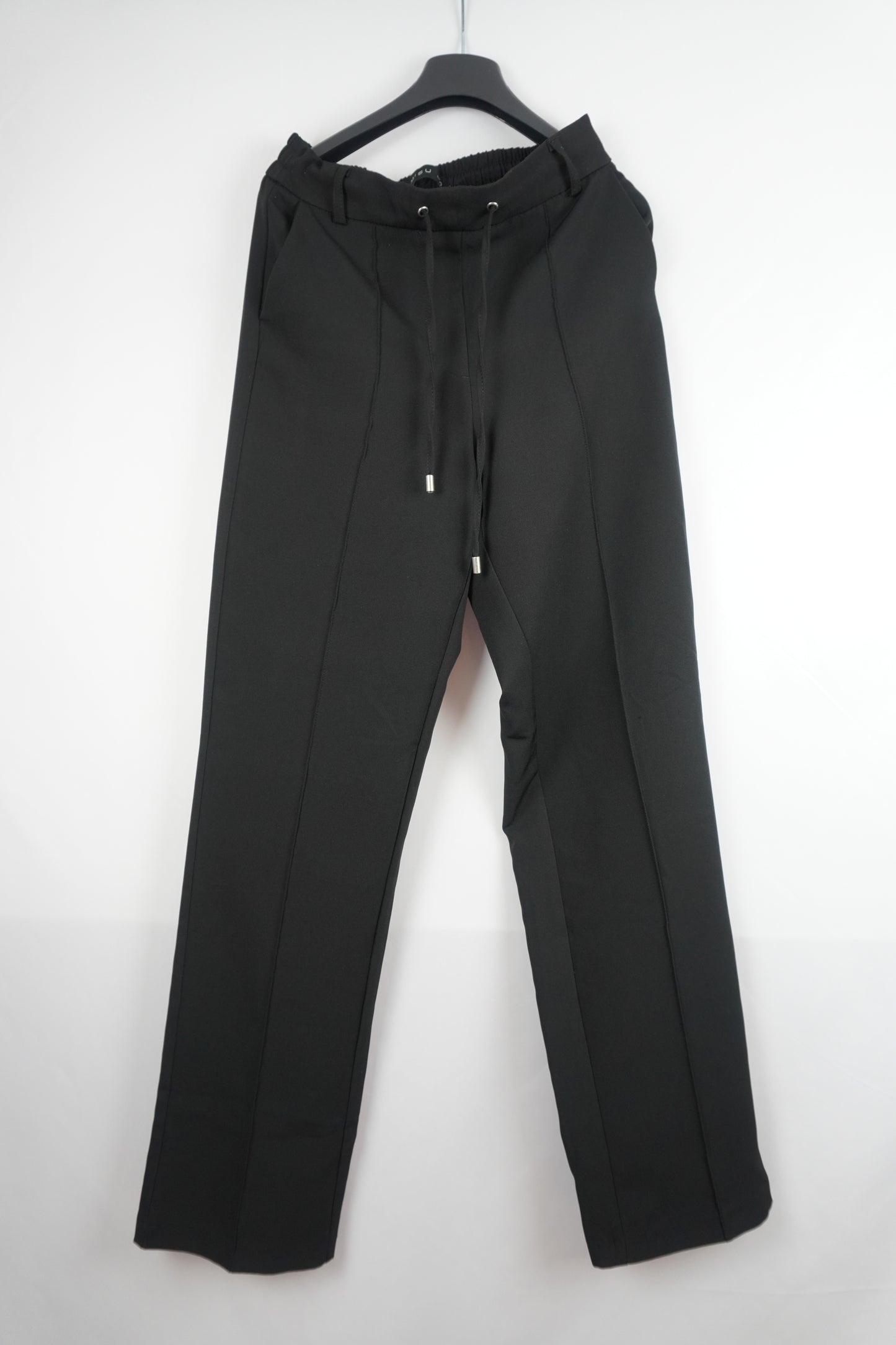 schwarze Stoffhose