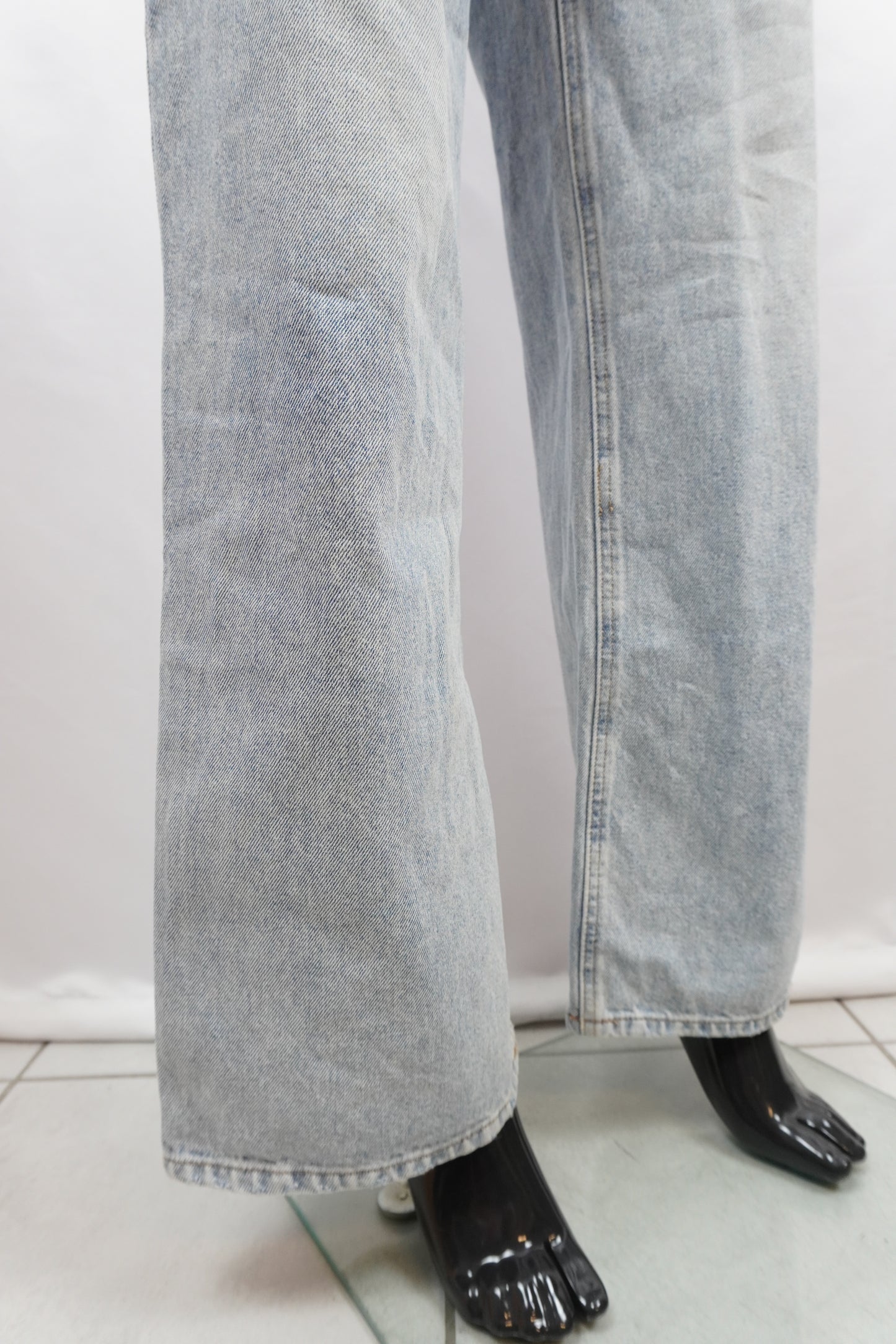 waisted straight Jeans