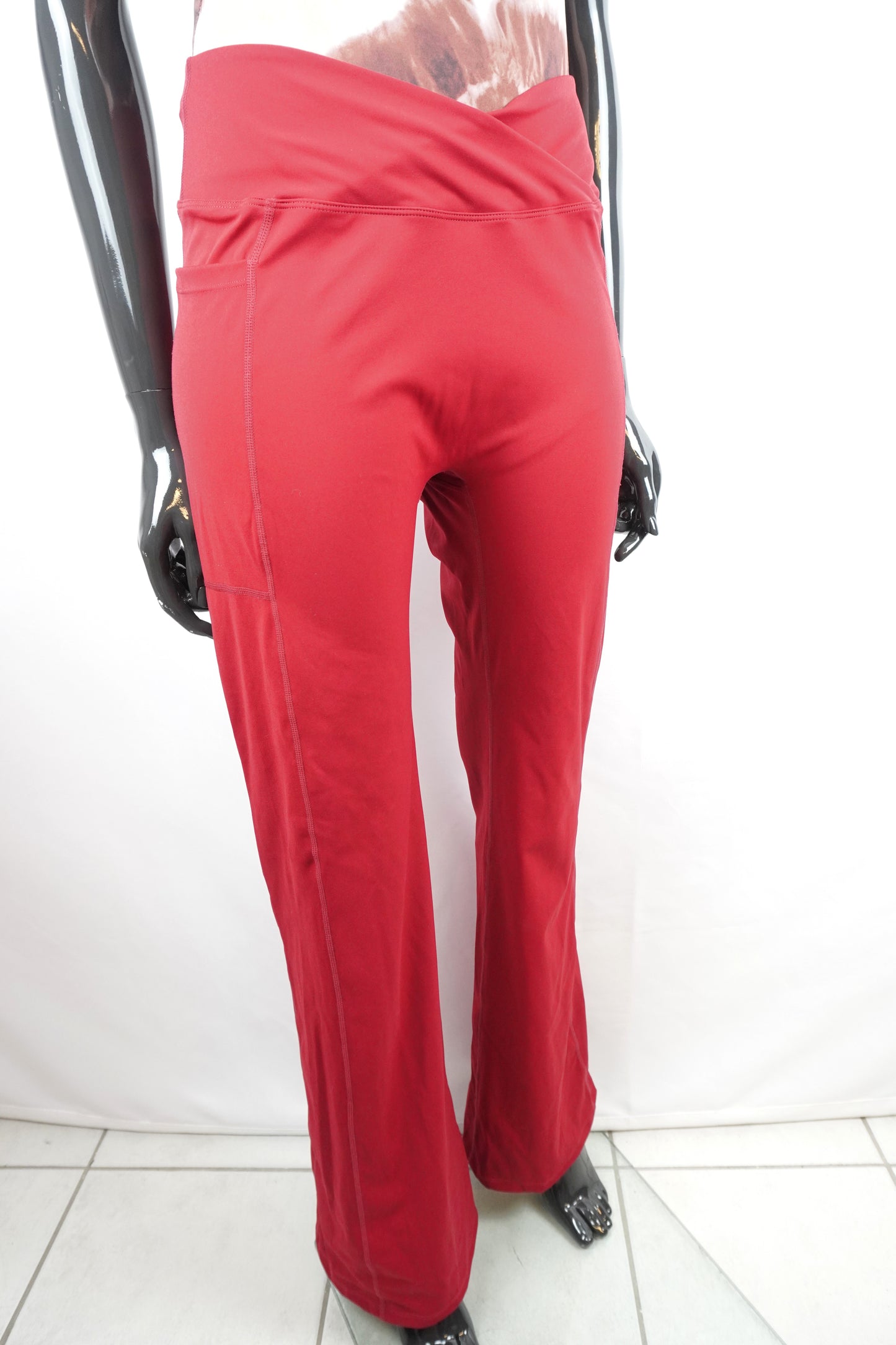 weinrote Sporthose with scrunch