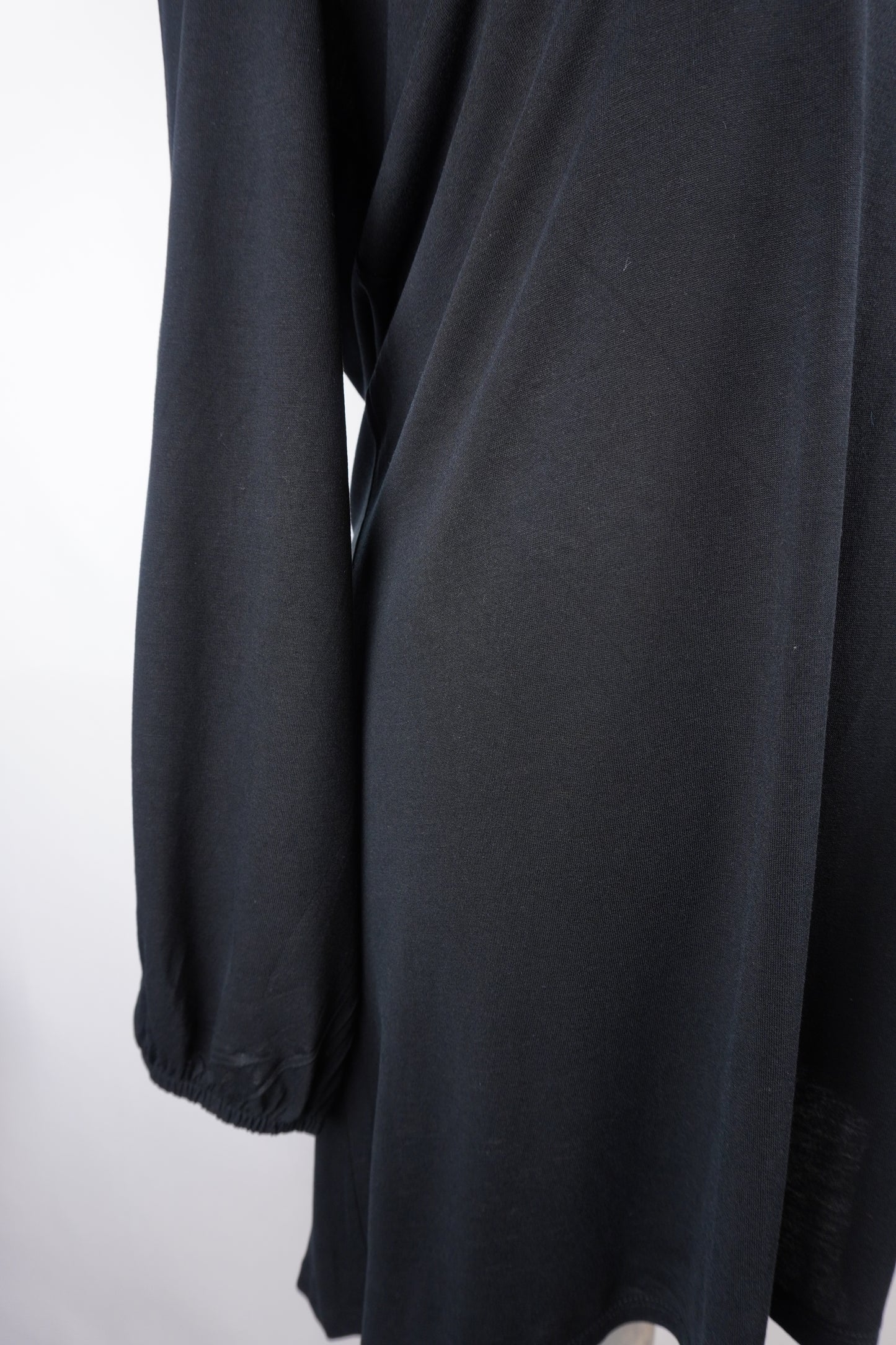 schwarzes Shirt-Kleid
