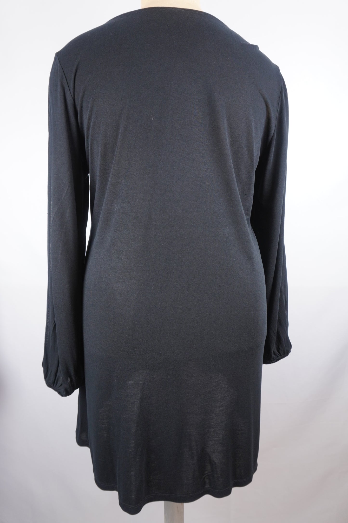 schwarzes Shirt-Kleid