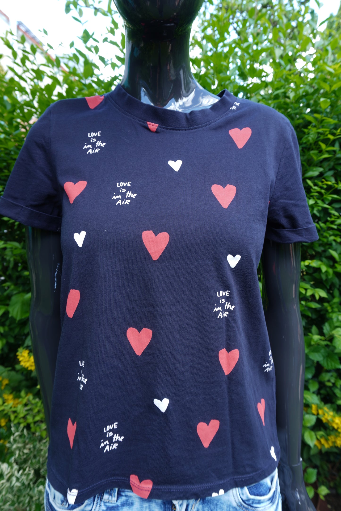 edc-Shirt mit Herzen