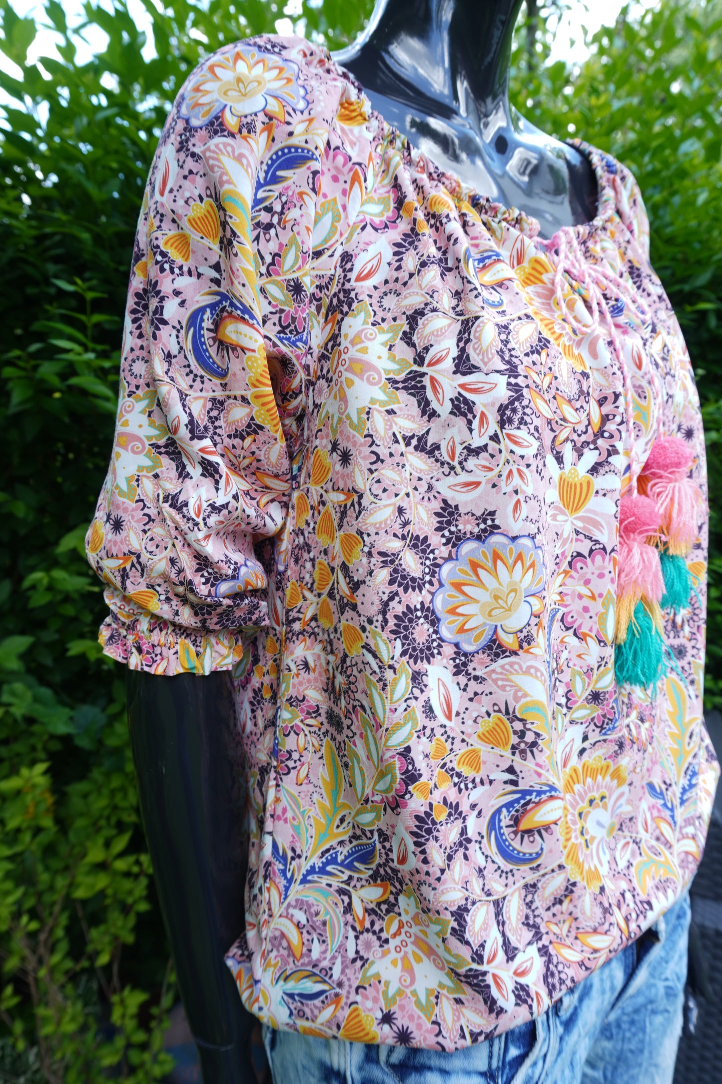 leichte bunte Sommerbluse