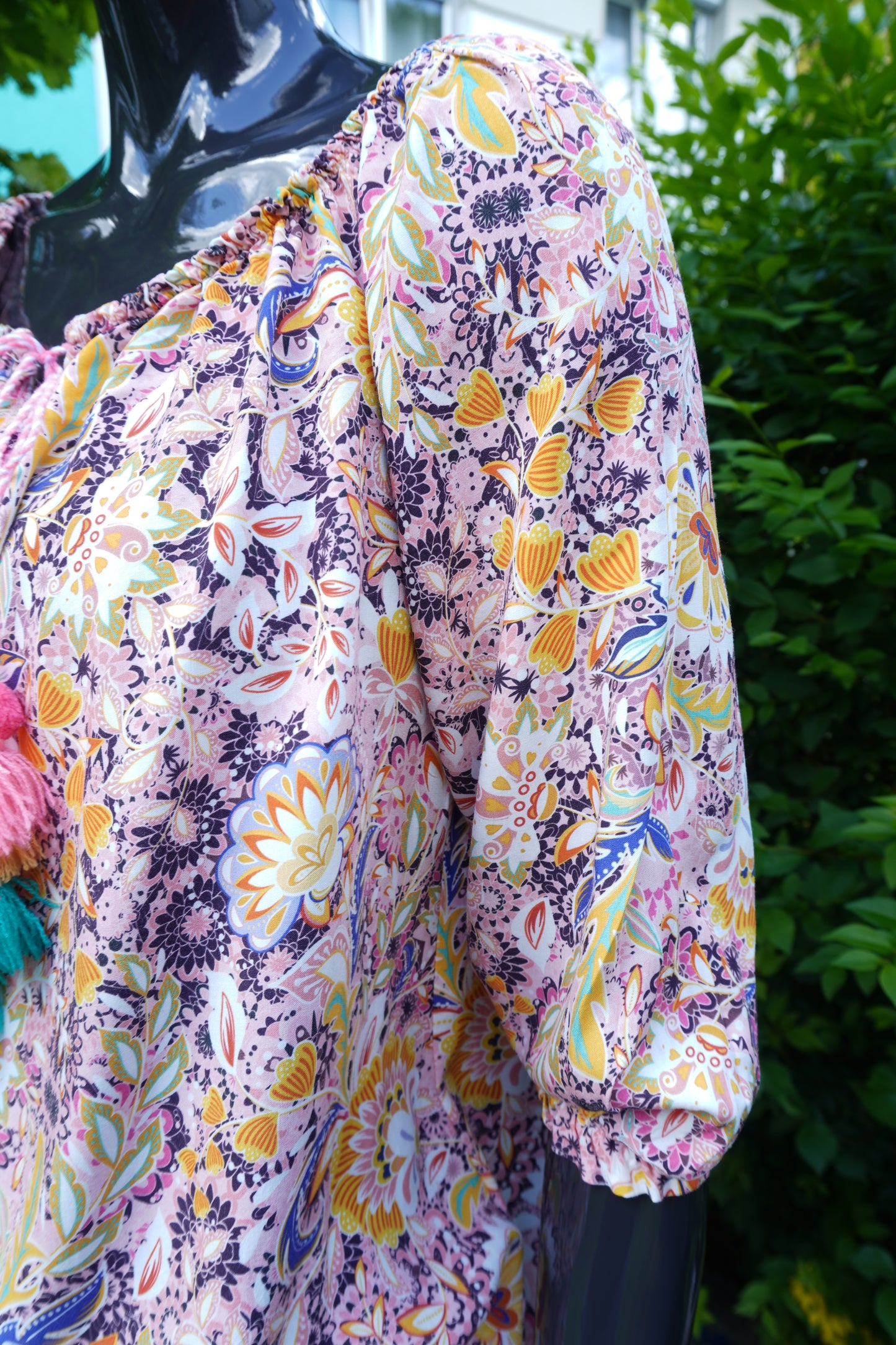 leichte bunte Sommerbluse
